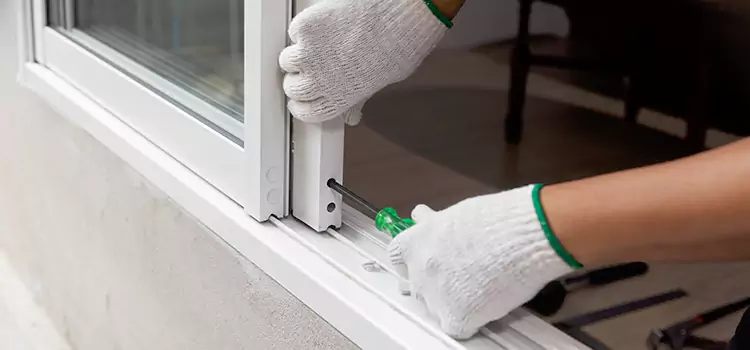 Sliding Glass Door Lock Repair Sainte-Julie